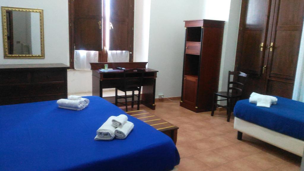 Istituto Antonacci Rooms 莱切 外观 照片